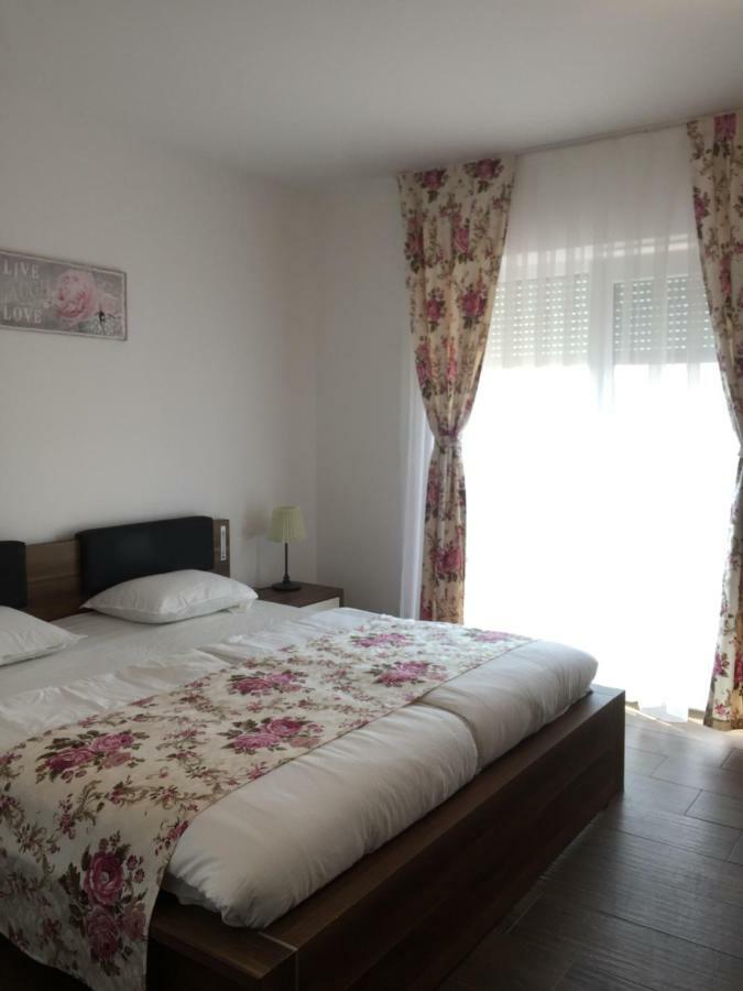 Villa Residence Sînmartin Kültér fotó